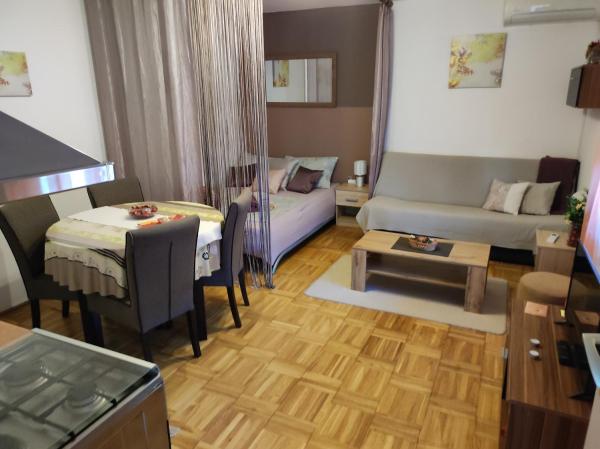 Studio apartman Vuković 4 zvjezdice, Reserva ahora  Bizovac 