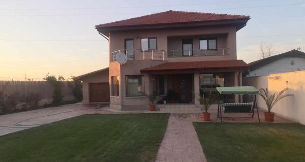 Casa Loredana, Prenota  Hotel a Constanta con parcheggio, Parcheggio
