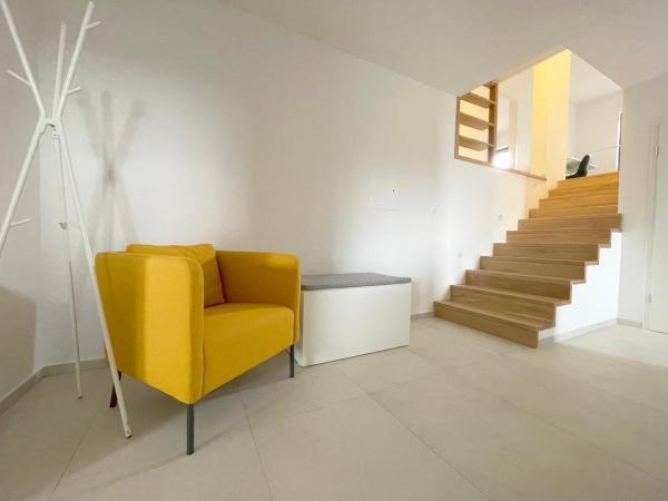Garden Villa, Reserva ahora  Hoteles en Kras con aparcamiento, Aparcamiento