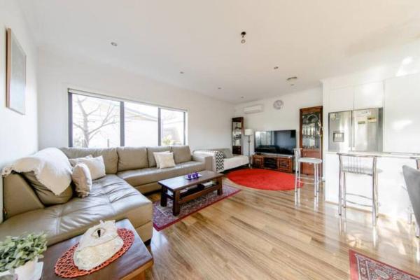 Argus Epping Victoria, Prenota  Epping Victoria