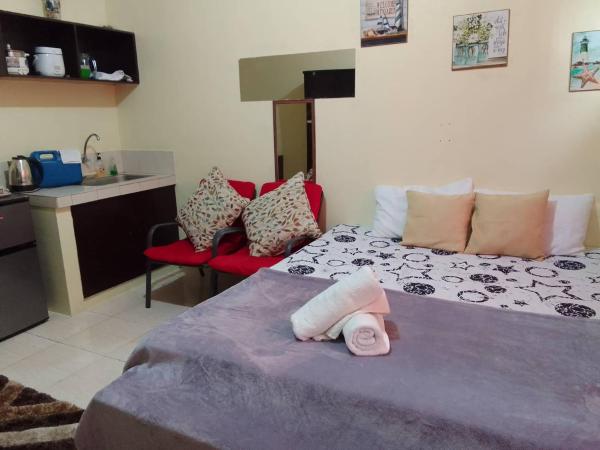Affordable Staycation along Ortigas Extension, Buchen Sie  Hotels in Cainta mit Parkplatz, Parkplätze