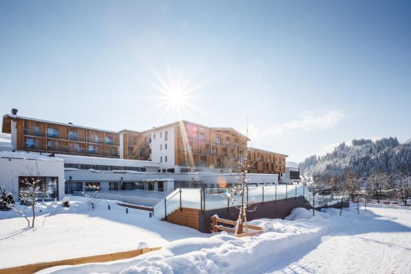 Das Hohe Salve Sportresort, 4 Sterne Superior, Prenota Hotel Hotel a Tirolo con parcheggio, Parcheggio