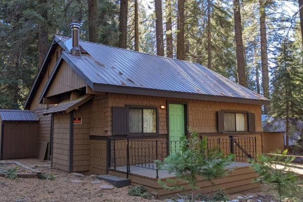Kings Cabin, Reserva ahora  Hoteles en Wilsonia con aparcamiento, Aparcamiento
