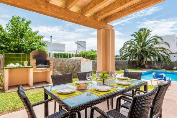 Villa Laurax, Prenota  Son Carrio Minorca