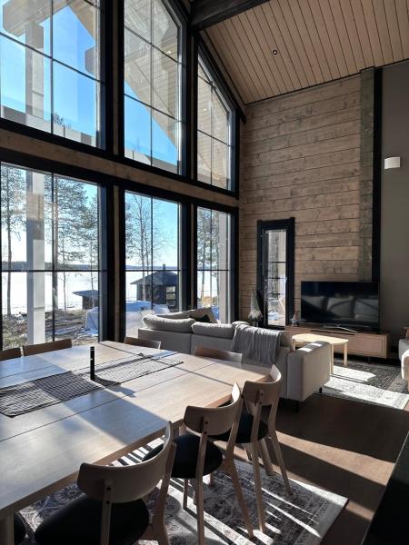 Villa Norvahovi - Lake view, sauna and wood interior, Buchen Sie  Rovaniemi 