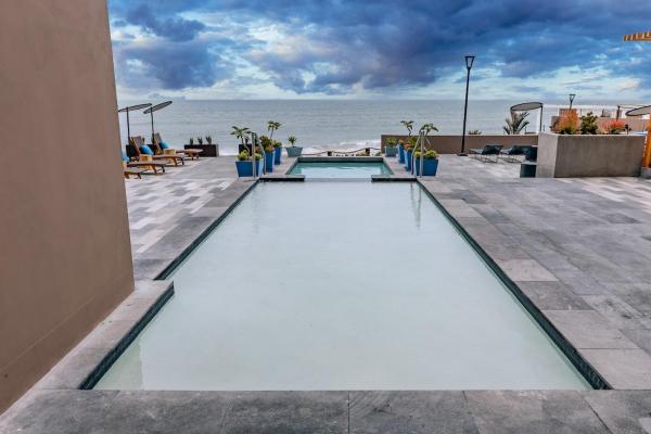 Beachfront Condo with Balcony amazing view, Buchen Sie  Tijuana Baja California