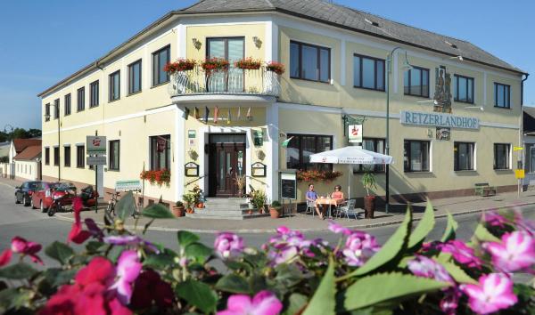 Retzerlandhof Familie Graf, Prenota Hotel Retz Weinviertel