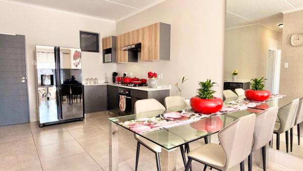 HeartWood Haven, Buchen Sie  Midrand 