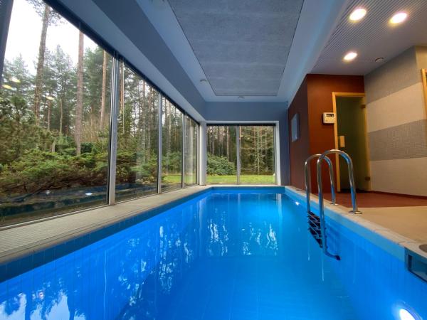 Kakumäe Raba Villa - puhkemaja basseiniga Tallinnas, Buchen Sie  Hotels mit Pool in Ostsee, Schwimmbad