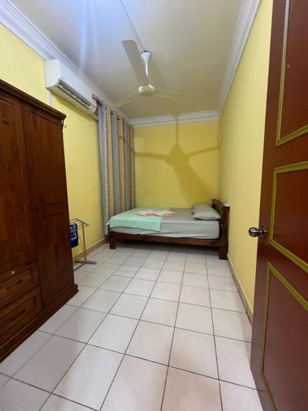 Cikpo Homestay Angkasa Apartment 3 Room, Prenota Appartamento Hotel con piscina a Borneo, Piscina