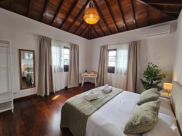 Casona IROKO, Prenota  Hotel a Isole Canarie con parcheggio, Parcheggio
