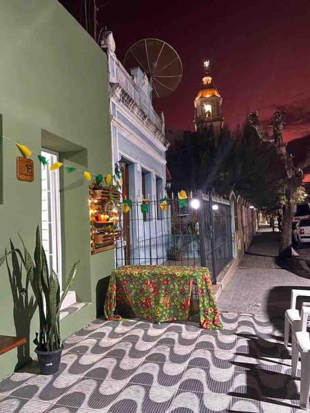 Bela Casa com 03 Quartos na Serra -Festival do Café e Circuito do Frio, Reserva ahora  Hoteles en Noreste de Brasil con aparcamiento, Aparcamiento