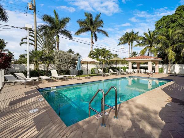 Santa Barbara Villa, Buchen Sie Hotel Pompano Beach Broward County