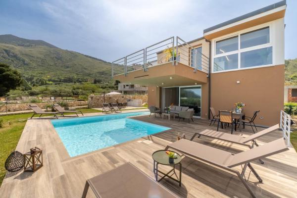 Villa Soho, Buchen Sie  Hotels mit Pool in Sizilien, Schwimmbad