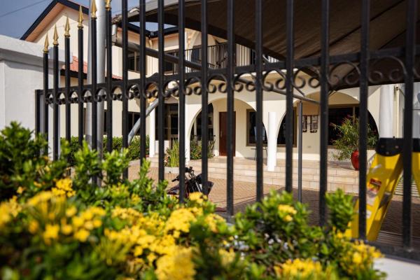 Golf Events and Lodge, Reserva ahora  Hoteles en Gran Acra con aparcamiento, Aparcamiento
