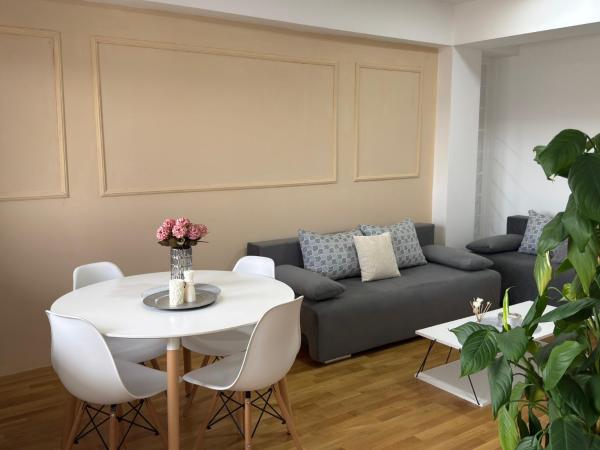 KRUM Apartments, Prenota Appartamento Hotel a Kumanovo con parcheggio, Parcheggio