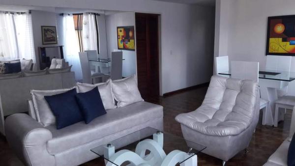 Laureles 203, Buchen Sie  Hotels in Cauca mit Parkplatz, Parkplätze