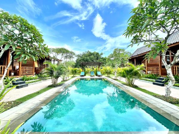 Uluwatu Wooden Villa, Reserva ahora  Hoteles con piscina en Bali, Piscina