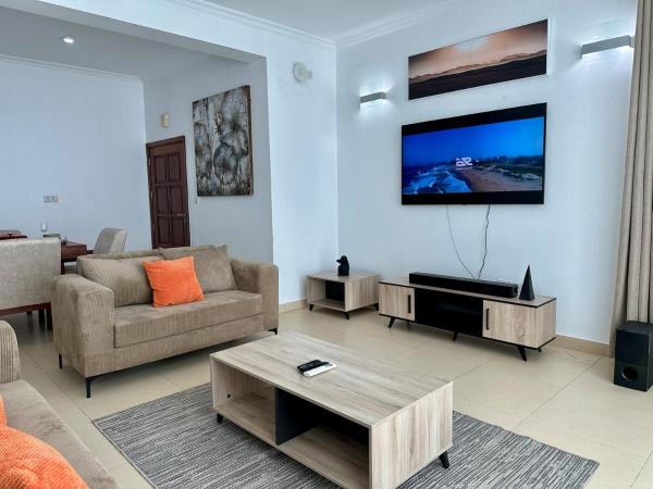 Cosy 3-bedroom at Victoria Place, Buchen Sie  Hotels in Daressalam mit Parkplatz, Parkplätze