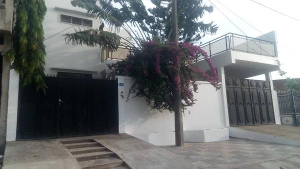 Villa Fidjrossè, Cotonou, Buchen Sie  Cotonou Benin