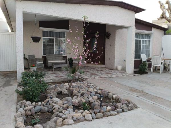 Residencia en Villa Juarez, Chihuahua, Buchen Sie  Hotels in Chihuahua mit Parkplatz, Parkplätze