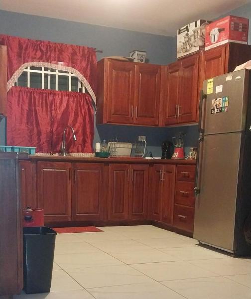 Charming Piarco Home with Garden View, Prenota  Piarco Trinidad