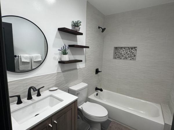 Modern Bedroom in Long Beach 1, Buchen Sie  Long Beach Los Angeles und Umgebung