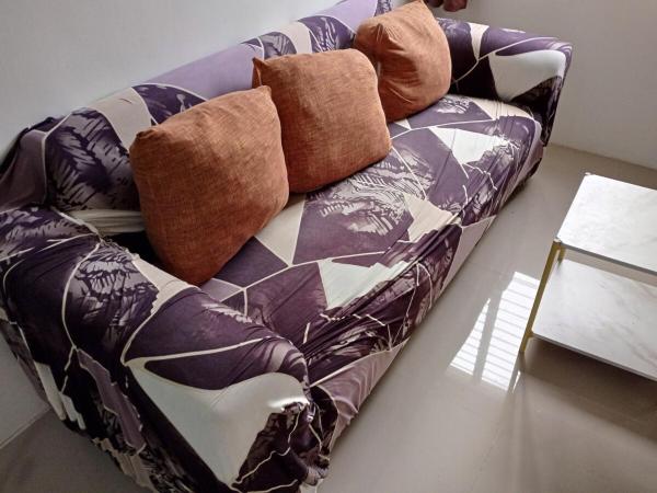 BHS SERVICED APARTMENTS 2 BR in Carcar City, Prenota Appartamento Guinauayan Visayas