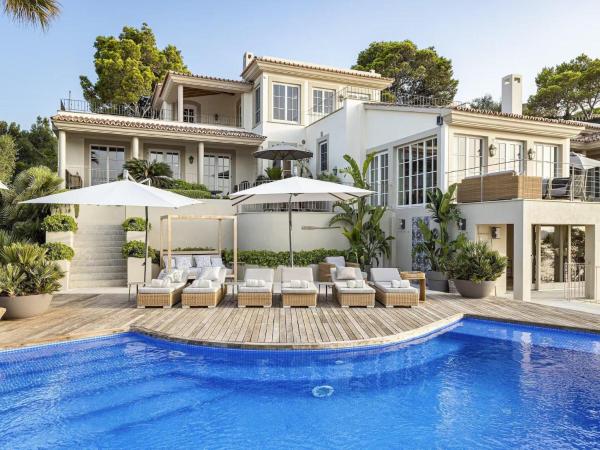 Villa in Mallorca with Port Views & Saltwater Pool, Prenota   