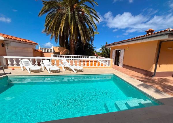 Villa Casa Papaya - All Year Heated Pool, Buchen Sie  Hotels mit Pool in Teneriffa, Schwimmbad