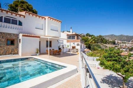 Blue Villa Rest & Pool, Prenota  Hotel a Costa Tropical con piscina, Piscina