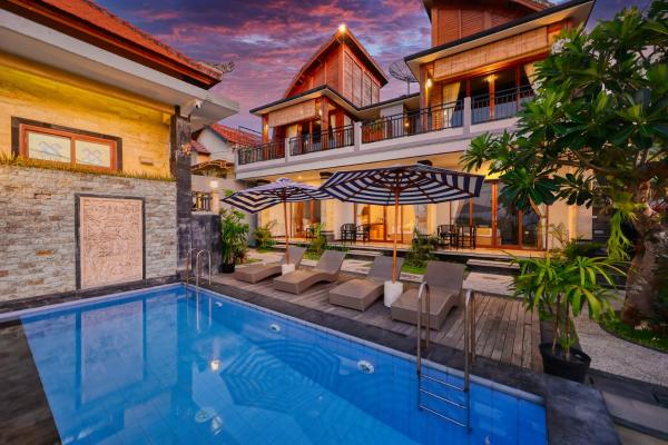 Sinta Nusa Villa, Reserva ahora  Hoteles con piscina en Bali, Piscina