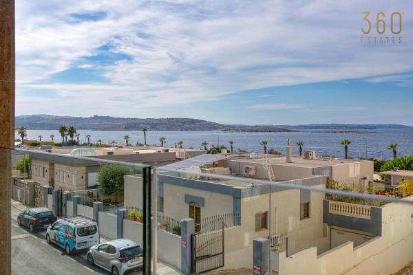 Qawra fully equipped apartments, opposite the beach by 360 Estates, Reserva ahora Apartamento Apartamentos en Malta, Apartamento