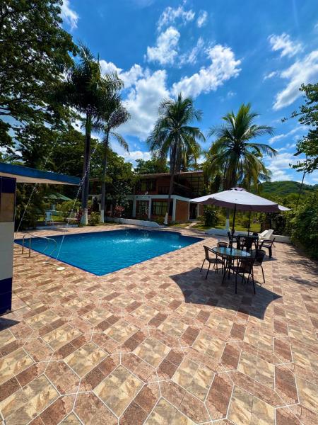 Casa campestre el samán, Reserva ahora  Utica Cundinamarca