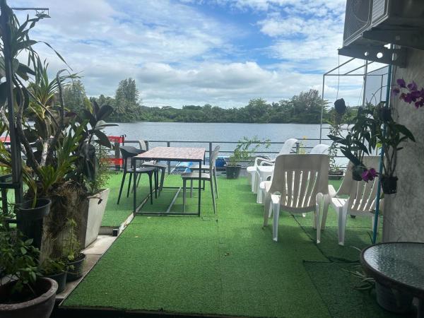Riverside Hostel Phuket, Prenota Ostello Phuket Phuket Province, vicino a Sapan Hin Park