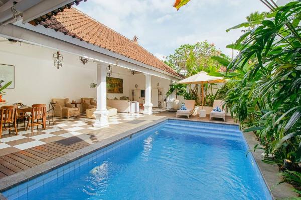 Private 2 Br Pool Villa, 400m To Beach, Sleeps 4, Buchen Sie  Hotels mit Pool in Badung, Schwimmbad