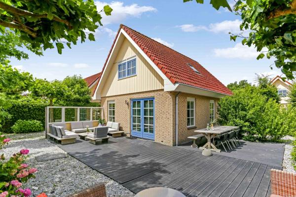 Vakantiepark Schoorlse Duinen, Book  Schoorl 