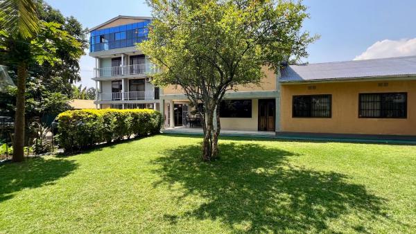 Runako Lodge, Reserva ahora  Hoteles con piscina en Arusha, Piscina