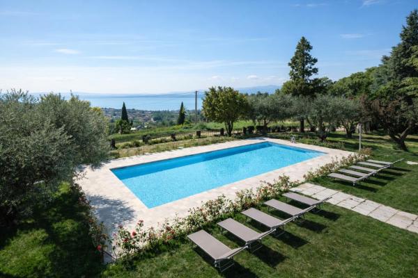 Collina del Lago, Prenota  Hotel con piscina a Veneto, Piscina