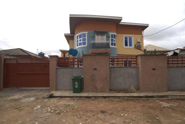 Rachsol Resort, Prenota  Idowu Lagos