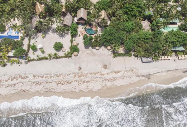 Casa Iwana Tayrona Suites Deluxe Playa y AC, Reserva ahora  Hoteles con piscina en Magdalena, Piscina