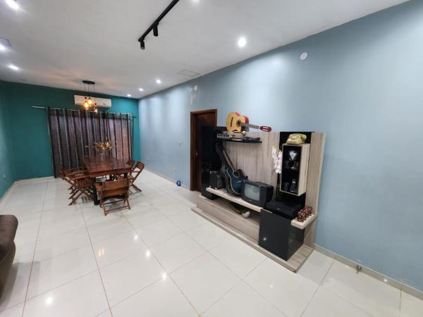 Casa con patio y quincho en Cambyreta Itapua, Reserva ahora  Hoteles en Itapua con aparcamiento, Aparcamiento