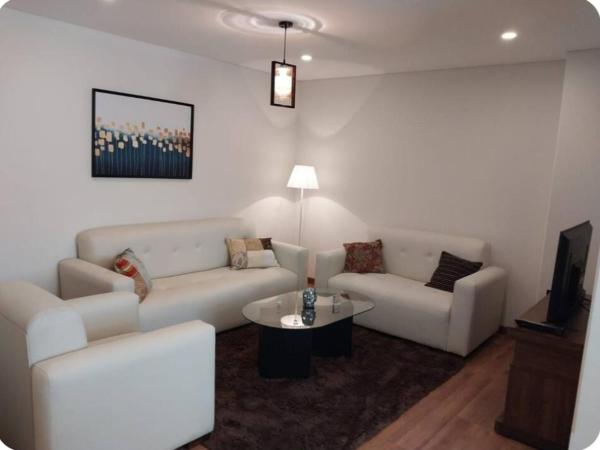 Hermosos y totalmente equipados, departamentos en Bajo Sopocachi, Prenota  Hotel a La Paz Region con parcheggio, Parcheggio