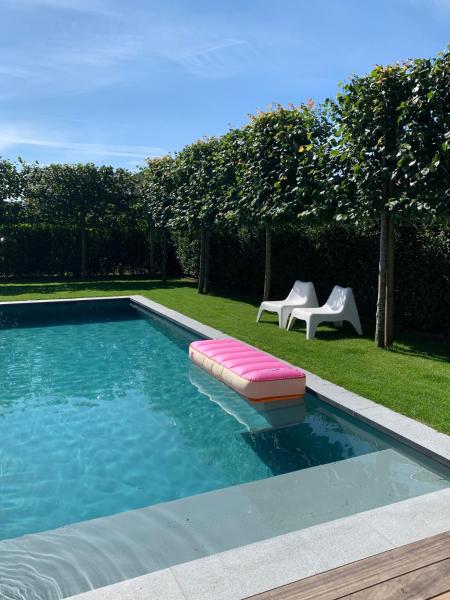Villa Tussenin, Prenota  Hotel con piscina a Fiandre Occidentali, Piscina