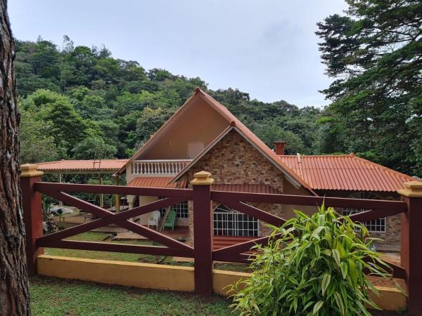Villa Faris, Prenota  Los Altos de Cerro Azul Panama