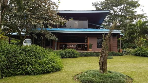 Villa Azul, Prenota  Hotel a Alajuela con parcheggio, Parcheggio