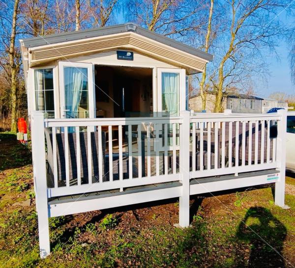 Vallie Retreats at Tattershall Lakes, Buchen Sie  Hotels mit Pool in England, Schwimmbad