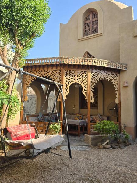 Villa Harmony Luxor, Reserva ahora  Hoteles en Quena con aparcamiento, Aparcamiento
