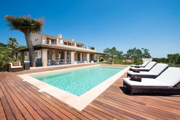 Unwind in Style: 5 Bedroom Villa in Selva, 1454, Prenota  Selva 