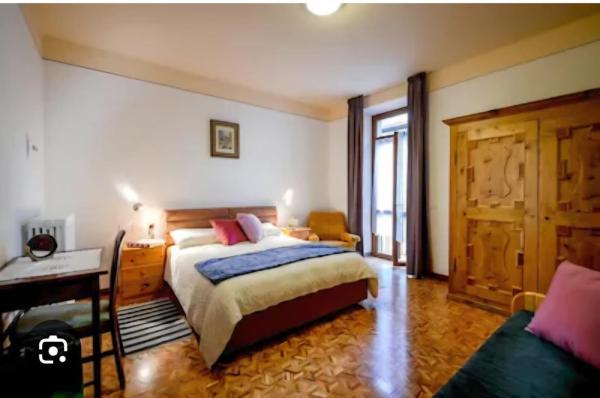 ROOMS CA TUNIN- ideale per il Trenino Rosso- a pochi minuti a piedi dalla stazione, Buchen Sie  Tirano Veltlin